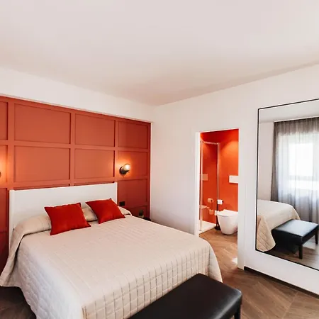 Gt Deluxe Bed & Breakfast